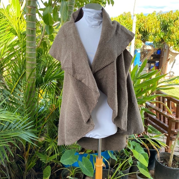 Sweaters - Light brown wrap/Pancho has a wool like blend one size no brand/size tag